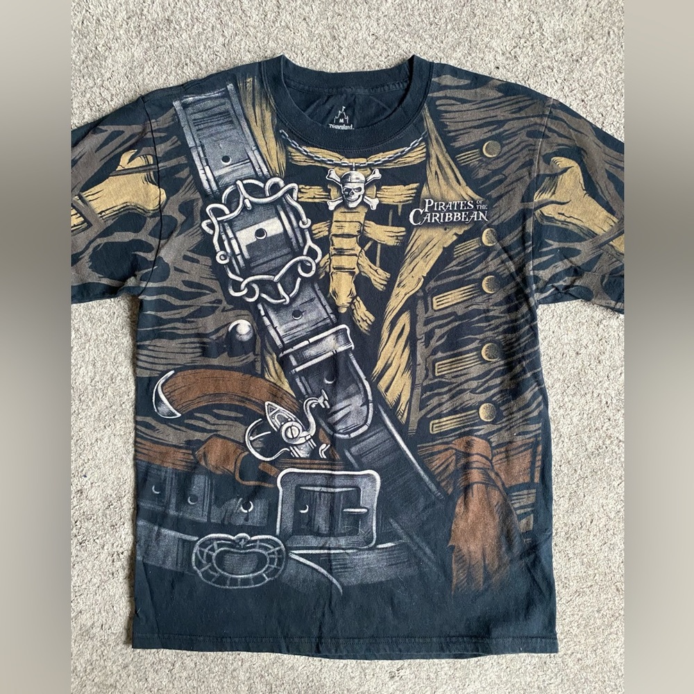 Disneyland Walt Disney World Pirates of the Caribbean Tee
